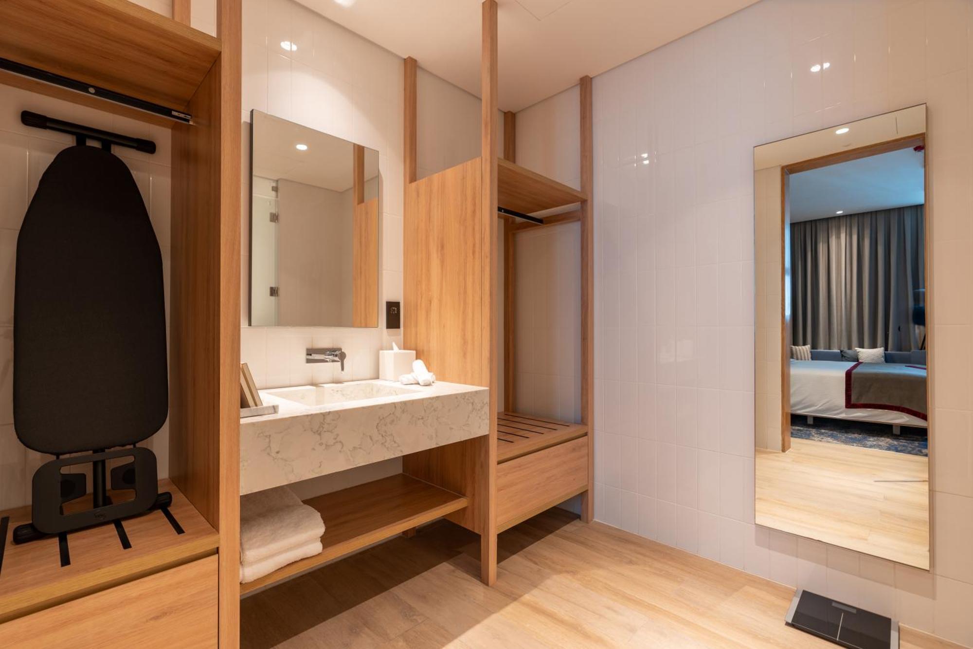 West Walk Retaj Hotel Al Rayyan Extérieur photo